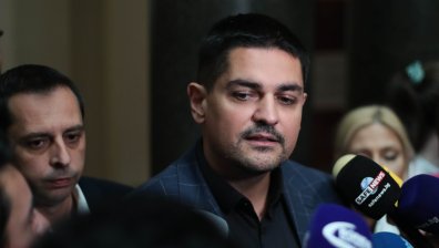 Стартира делото срещу Радостин Василев за опит за принуда