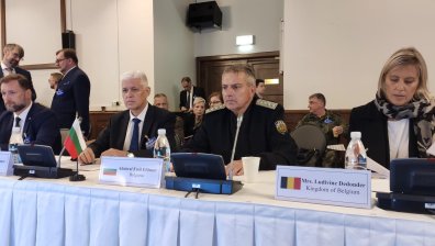 МО: България оказва хуманитарна и военно-техническа помощ на Украйна