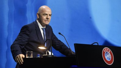 Президентът на ФИФА подкрепи УЕФА и скочи срещу Суперлигата