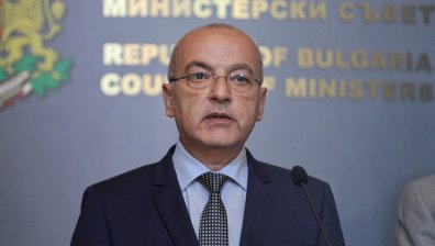 В ръцете на служебното правителство е финализирането на договора за 7-те танкера с газ