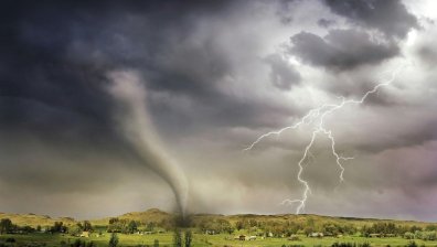 Торнадо порази над 30 къщи в Северна Франция