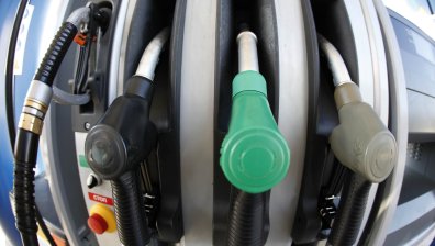 Цените на едро при горивата растат по-бързо от тези по бензиностанциите