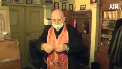 Свещеници в Бургас отказаха да отслужат литургия с предпазни шлемове