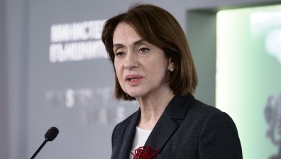 Нейнски: България няма да участва в силови действия за отварянето на Ормузкия проток