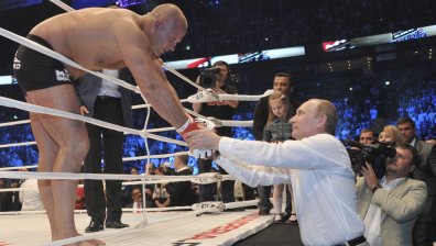 Емеляненко с нокаут в последния си мач в ММА