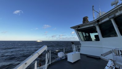 Финландия задържа кораб за повреда на подводен кабел
