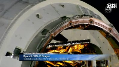 Коледно настроение и в Космоса: Доставиха подаръци на МКС