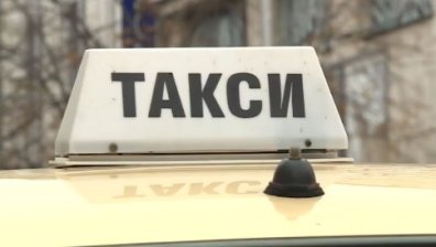 Откриха мъртъв шофьор на такси в автомобила му
