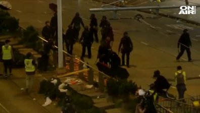 Хонг Конг: Победа за протестиращите