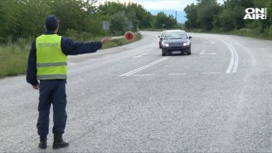 Възрастен мъж беше пометен от лек автомобил близо до великотърновско село