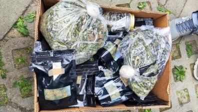 СДВР иззе близо килограм марихуана от 40-годишен столичанин