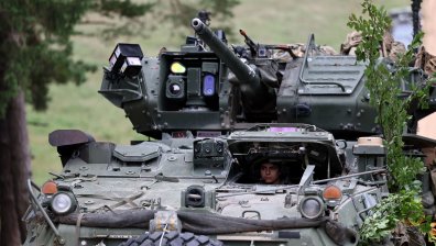 Правителството одобри проекта за закупуване на нови бойни машини "Страйкър"