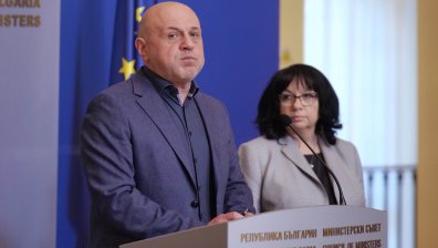 "Сегашното правителство плаща старите сметки на Асен Василев"