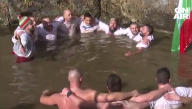 Възродени традиции в Боснек, вече не изминават километри за богоявленския кръст