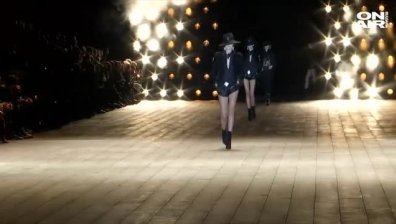 Rock and Roll мотивите на Ив Сен Лоран очароваха Париж