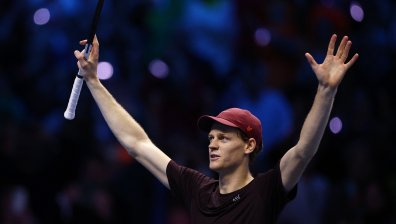 Синер сломи Алкарас и заслужено спечели титлата на Финалите в Торино