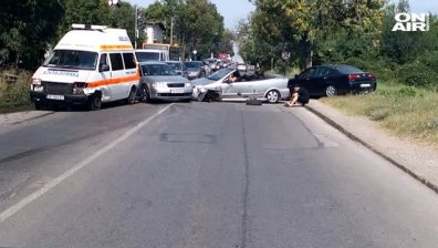Верижна катастрофа на околовръстното на София
