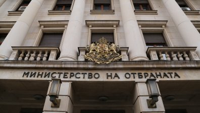 Георги Панайотов: Имало е 100% авансови плащания по договори на МО