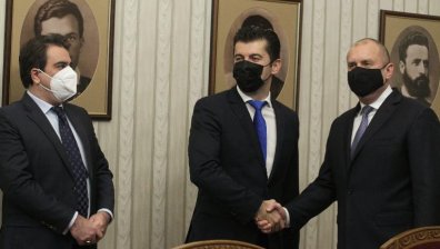 Петков при Радев: Готово е коалиционното споразумение, належащо е да имаме редовен кабинет