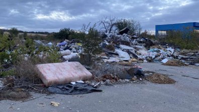 Незаконни сметища се появяват на различни места в страната