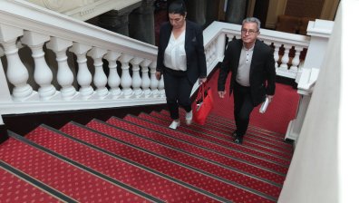 ГЕРБ и ДПС си стиснаха ръцете партиите да бъдат финансирани от фирми