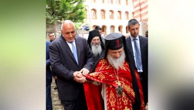 Премиерът призова духовниците в Света Гора да пазят българския дух