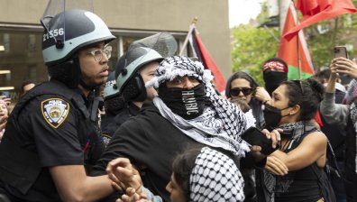 Протести и ултиматуми: Нетаняху е пресиран от вътрешен и външен натиск