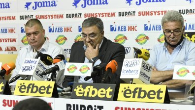 Тестват всички национали по плуване, няма да има оставки във федерацията