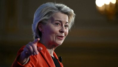 Урсула фон дер Лайен оцеля след вот на недоверие заради Ковид ваксините