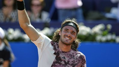 Циципас се класира за финала на турнира в Барселона