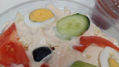 Коментар от пицария в София: Човешко е да намериш косъм в салатата си