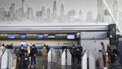 Пътуванията на българите в чужбина са намалели с 46.3%