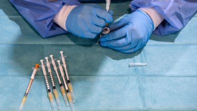 Франция разреши различна втора доза за получилите първа от AstraZeneca