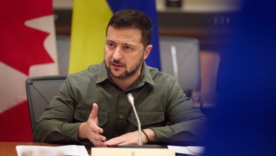 Зеленски: Продемократичните протести в Киев са първата победа от днешната война