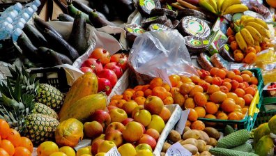 Гърци пазаруват от България по-евтино за празниците