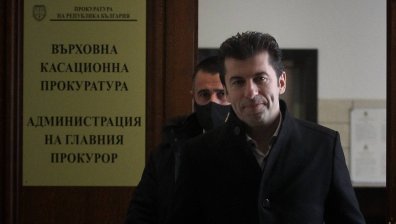 Кирил Петков след разпита: Прокуратурата да докаже, че никой не е над закона