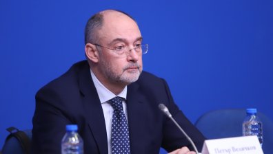 Петър Величков води паралелния конгрес на БФС, обяви дневен ред с 10 точки