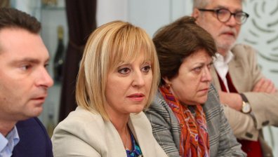 Манолова обсъжда с леви партии управлението на София
