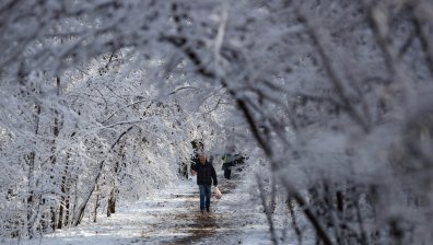 Студено време и екстремни температури ще парализират страната