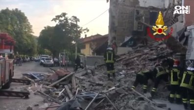 Двама загинаха, след като сграда рухна в Италия