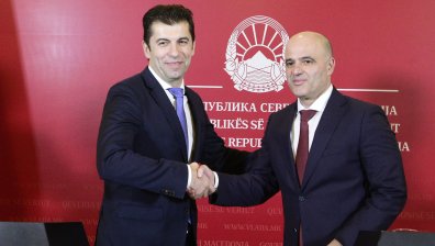 Посланиците в ЕС обсъждат френското предложение за РСМ и България