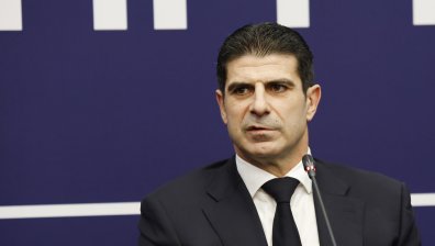 Объркаха Георги Иванов с Луиш Фиго, кадрите стигнаха и до Меси