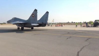 Каракачанов: България ще купува нови изтребители