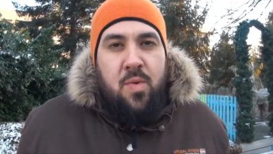 Млад силистренец организира книжен пазар в помощ на жени, жертви на насилие