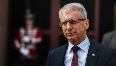 Николай Денков, Асен Василев, Атанас Славов и Андрей Цеков се завърнаха в НС като депутати