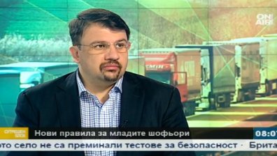 Настимир Ананиев: Оттегляме предложенията в ЗДвП, остава категория "млад водач"