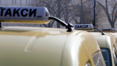 С 20% поскъпнаха такситата в Русе, клиентите съзряха спекула