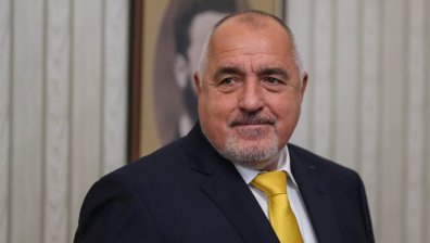 Парите на властта: За година Радев е спестил 160 хил. лева, Борисов - без имоти