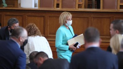 Манолова: Готови сме на разговори с ИТН и ДБ за подкрепа за правителство
