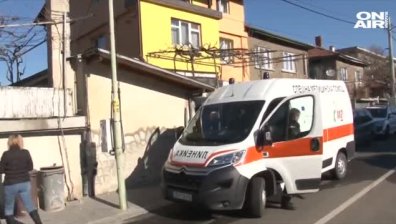 Бивш военен е с изгаряния в болница след взрив в дома му в Дупница